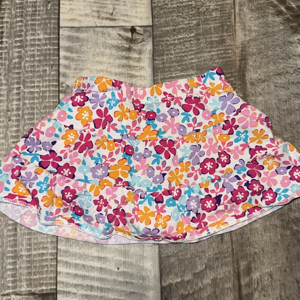Lot of 3 Girl dress/shorts—size 12/18 months - Picture 5 of 10
